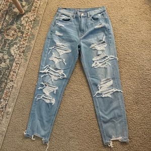 American Eagle Mom Jean